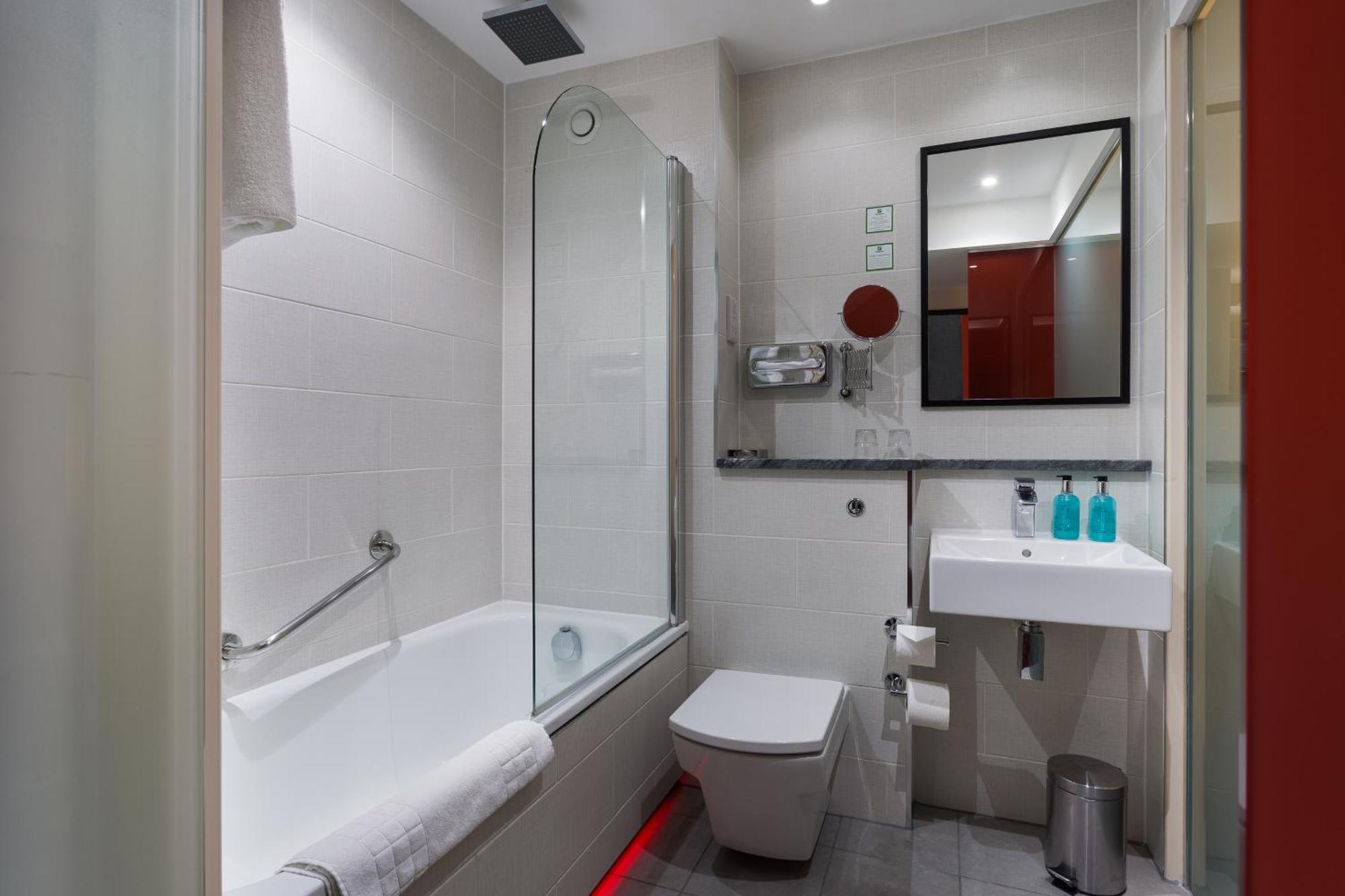 Holiday Inn Sittingbourne By Ihg Екстер'єр фото
