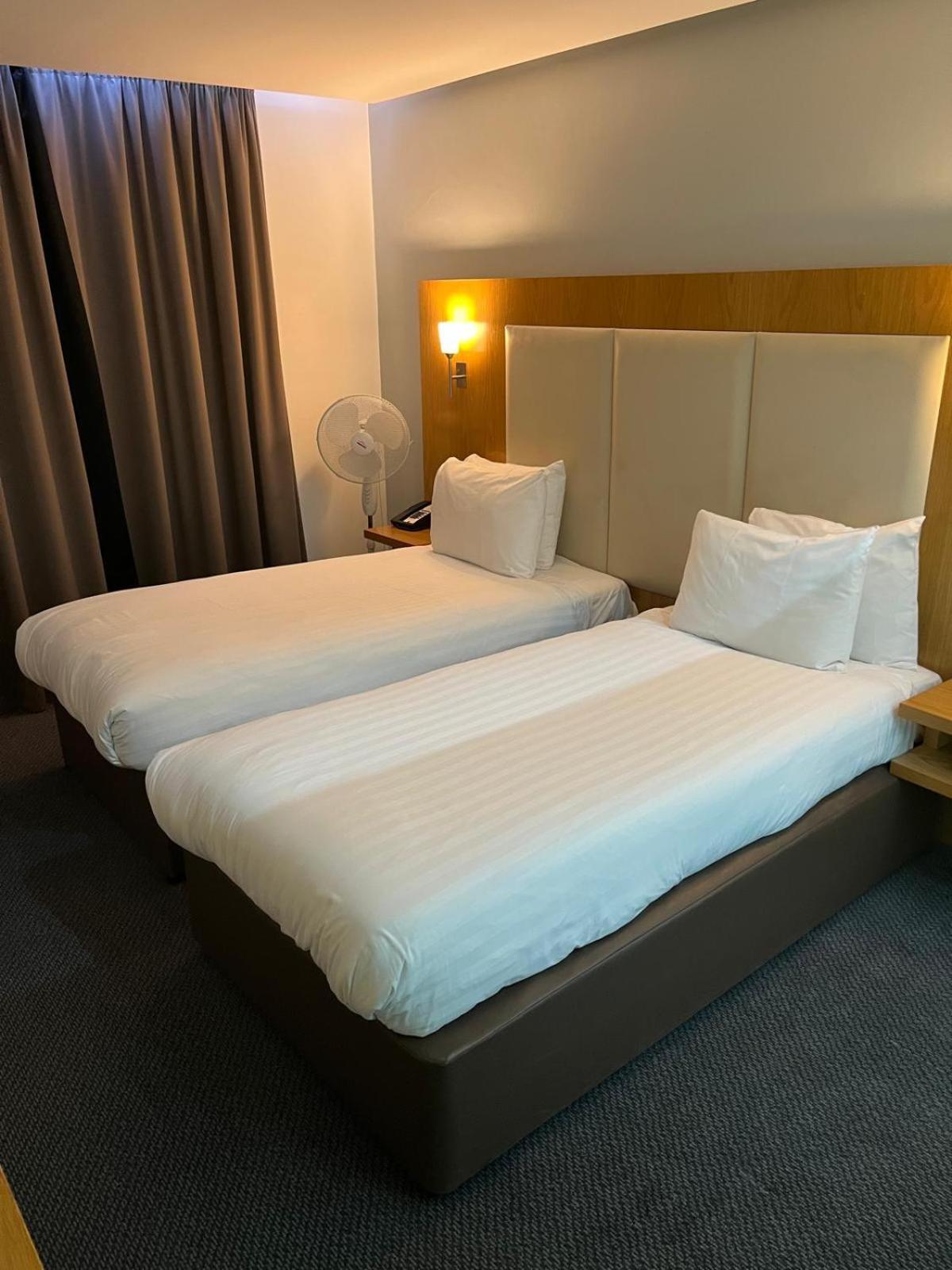 Holiday Inn Sittingbourne By Ihg Екстер'єр фото